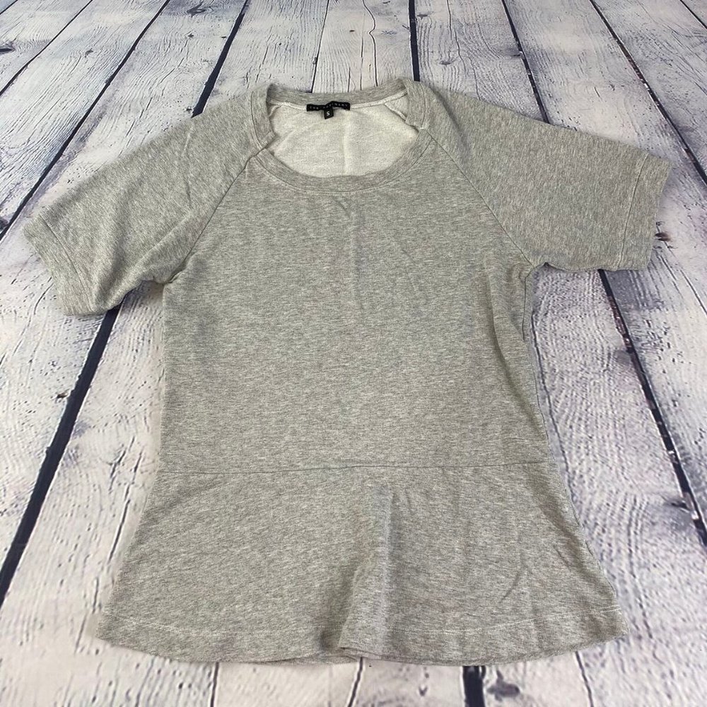 The Refinery Women Crew Neck Gray Short Sleeve Top